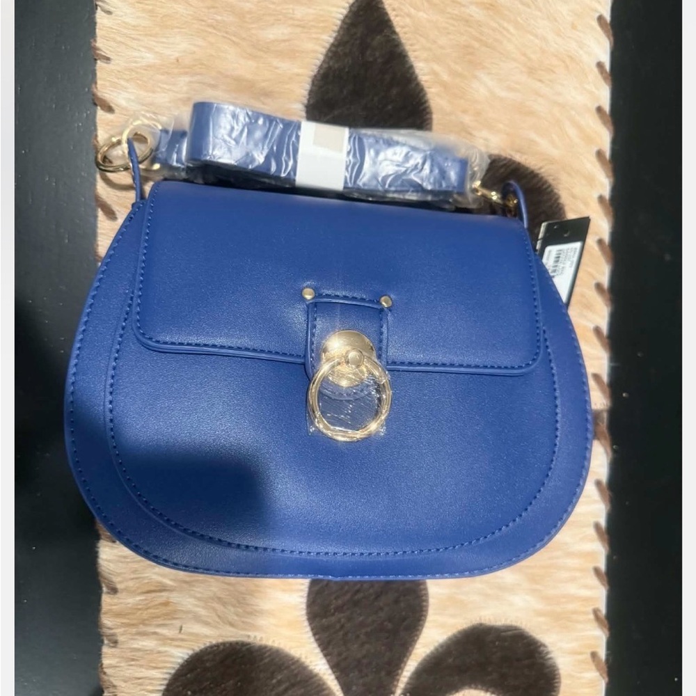 Elegant Blue Shoulder Bag